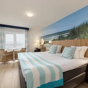 Отель Beachhotel By Center Parcs, Зандфорт
